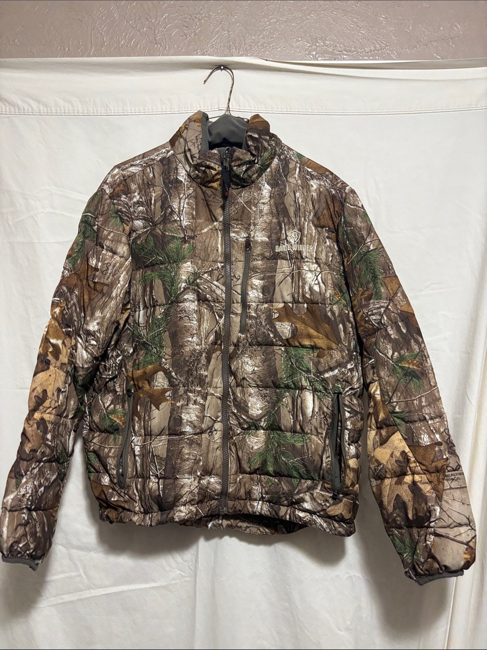 Men's Meadoum Game Winner Camo Puffer Jacket - tons of pockets